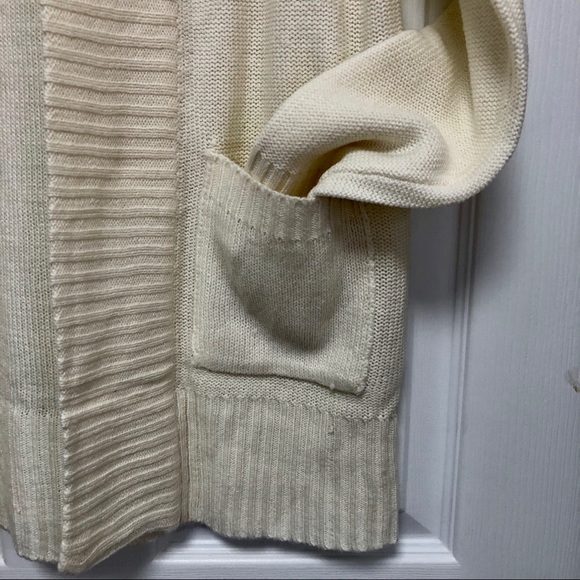 NWT Ivory Cardigan - Picture 4 of 4
